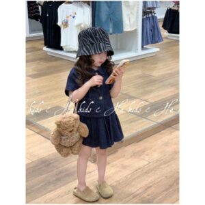 Setelan anak denim lucu dengan topi zebra